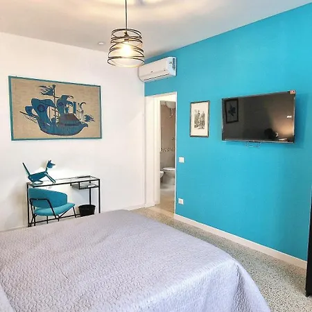 Cecilia House 4* Rome