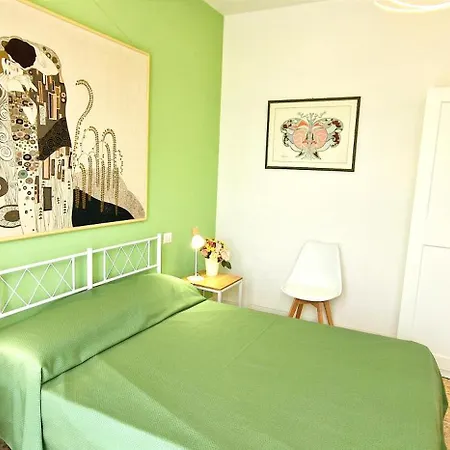 Cecilia House Guest house