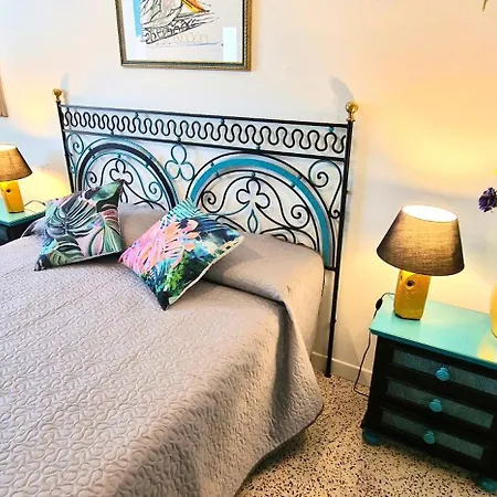 Cecilia House Guest house 4*