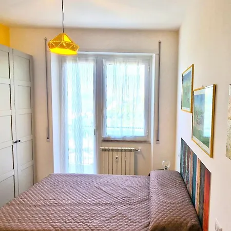 Guest house Cecilia House 4*