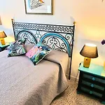 Cecilia House 게스트하우스 4*