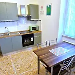 Cecilia House 게스트하우스 로마