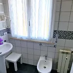 Cecilia House 로마
