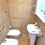 Cecilia House 4*
