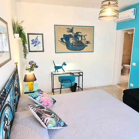 招待所 Cecilia House