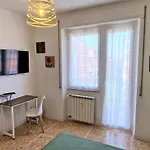 Cecilia House بيت ضيافة 4*