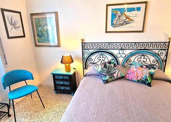 Cecilia House بيت ضيافة