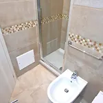 Affittacamere Cecilia House 4*